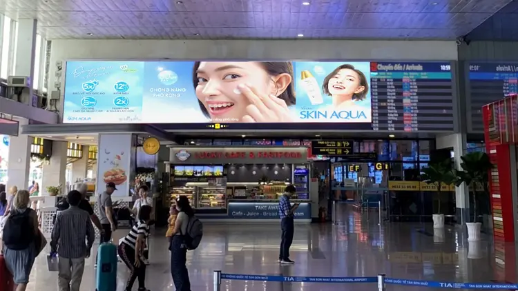 Địa điểm có lượng người qua lại đông đúc, giúp mở rộng phạm vi nhận diện thương hiệu.