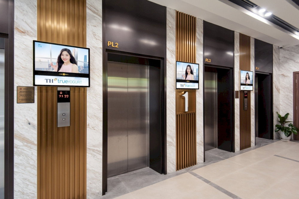 Quy trình gồm 5 bước từ tư vấn đến giám sát và báo cáo chiến dịch.