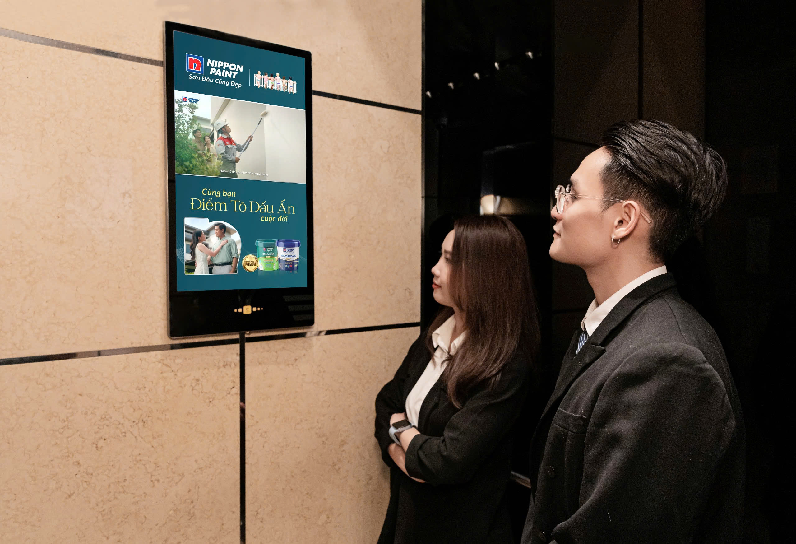 Nippon Paint Products Through Chicilon Media's Advertising Screens