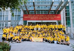 Hoạt động leo núi cho toàn bộ nhân viên CHICILON MEDIA