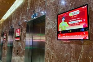 khoang-cham-giua-guong-quay-tet-khi-loi-chuc-tu-isaac-huyr-xuat-hien-ngay-trong-thang-may