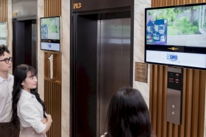 quang-cao-lcd-thang-may